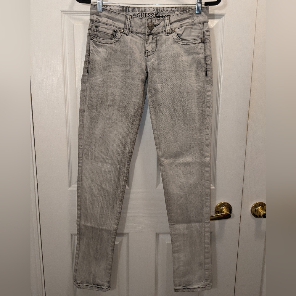 GUESS Grey Jeans Size 26 Daredevil-Skinny Leg, EUC